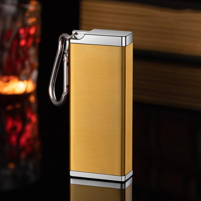 灰皿 フタ付 通販 木製 蓋付き ふた付 軽量 コンパクト 防臭 木 木製 ステンレス シック 北欧風 耐火性 耐久性 耐水性 おしゃれ タバコ  シンプル モダン デザイン - 【BACKYARD FAMILY】- プレゼント＆ギフトのギフトモール キャメル灰皿 蓋付き 防風 屋外 屋内 タバコ用灰皿 ヴィンテージ 実用的な装飾 タバコ用 金属ギフト 男女兼用 (ピクチャーカラー