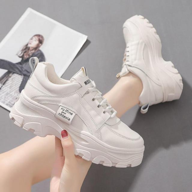 スポーツシューズ ダッド スニーカー ウォーキングシューズ 白 ダッド