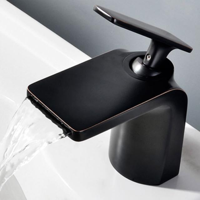 洗面台 蛇口 水栓金具 洗面所用 水栓 水道蛇口 トイレ 手洗い 蛇口 浴室用水栓 蛇口交換 洗面用水栓 滝状吐水 洗面所 ブラック シルバー ゴールド おしゃれ 北欧 銅製 冷温水ホース2本付きの通販は