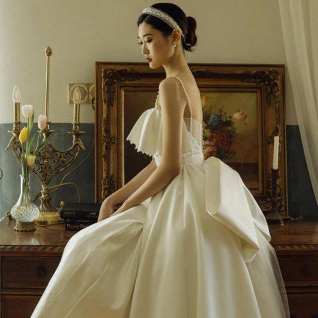 ウエディングドレス エンパイア ウエディング ドレス ノースリブ ミモレ ミモレ丈 Aライン ミニドレス 二次会 花嫁 パーティドレス 結婚式 シンプル 上品 袖あり 白ワンピース カジュアル 海外挙式 ウエディングドレス エンパイア ウエディング ドレス ノースリブ