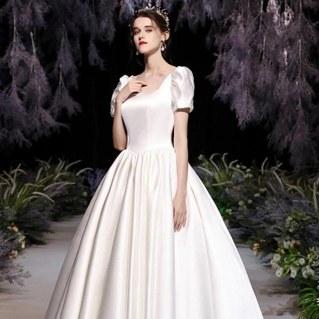 ウエディングドレス ウェディングドレス スクエアネック Aライン パール飾り ドレス 花嫁 エンパイアドレス エンパイアライン 2次会 結婚式 披露宴 前撮り 二次会 ハネムーンフォト レース フォーマル おしゃれ ウエディングドレス ウェディングドレス スクエアネック Aライン