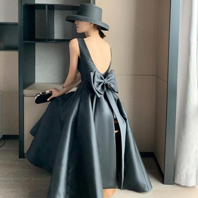 ウエディングドレス 二次会 スクエアネック ノースリブ 背空き エンパイアドレス エンパイアライン aライン ドレス パーティードレス ナイトドレス フォトウェディング リゾートウェディング カラードレス ノースリーブ 前撮りドレス ウエディングドレス 二次会 スクエアネック ノースリブ 背空き