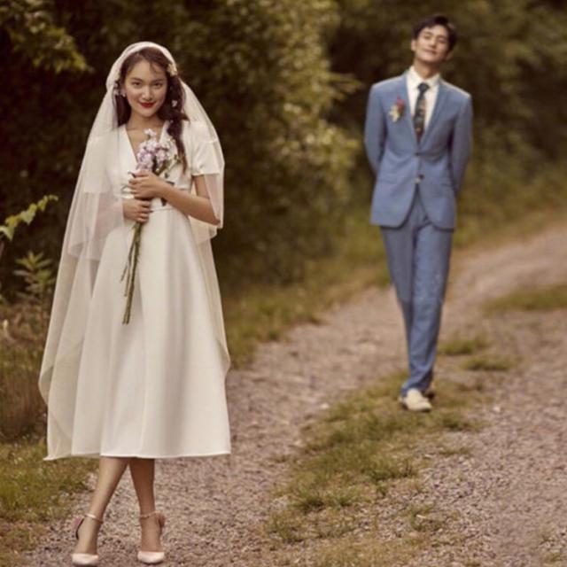 Vネック ワンピース ミモレ丈【XS〜XLサイズ】ウエディングドレス Aライン ドレス ウェディングドレス ミモレ パーティドレス パーティードレス 半袖 ファスナータイプ 披露宴 結婚式 演奏会 半袖 ウェディングドレス ミモレ丈【XS〜XLサイズ】ウエディングドレス