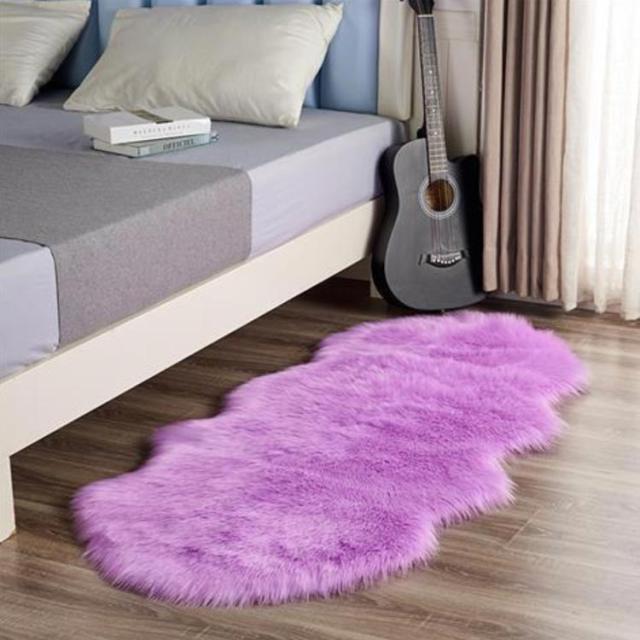 16colors 70×170cm 70×180cm ムートン マット ソファー 毛皮ラグ ムートン調 ファー フェイクファー チェアカバー ソファカバー ソファーカバー 一人暮らし インテリア 雑貨 敷物 かわいい 新生活の通販は