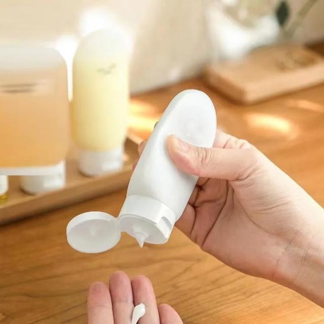 シャンプー 詰め替え容器 旅行用 トラベルボトル 7本セット 60ml 携帯 