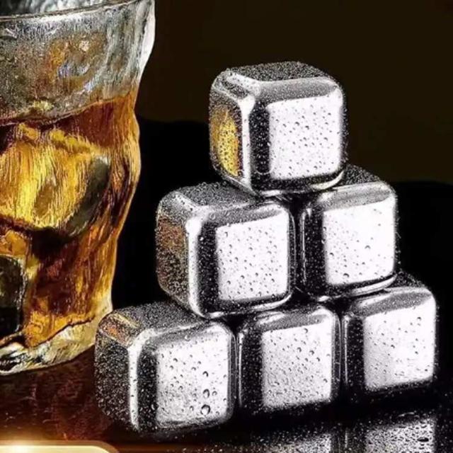 ステンレス製アイスキューブ 2x2X2CMブラックウイスキーアイスワイン