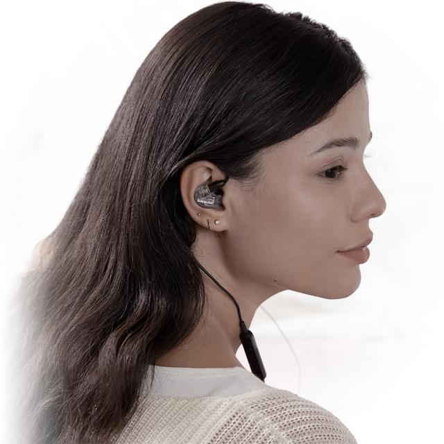 シュア SE215DYCL+UNI-A ダイナミック密閉型カナルイヤホン (クリアー)SHURE AONIC 215[SE215DYCLUNIA] 返品種別A_3