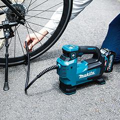 マキタ MP001GZ 40Vmax 充電式空気入れ 本体のみ(バッテリ・充電器別売)makita 40Vmax[MP001GZ] 返品種別B_10
