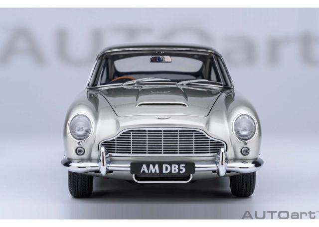 オートアート 1/18 アストンマーチン DB5（シルバー・メタリック）【70287】ミニカー 返品種別B