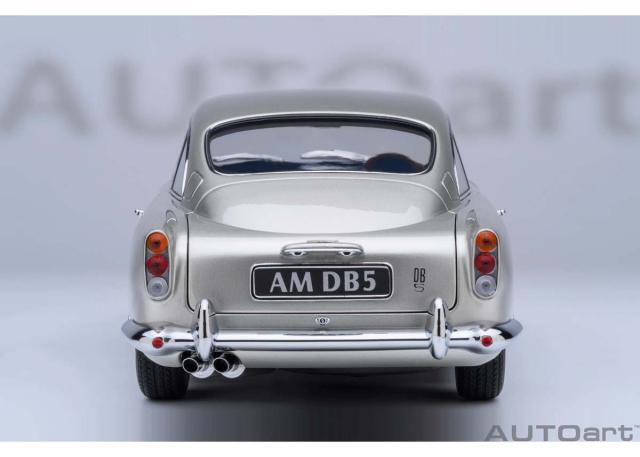 オートアート 1/18 アストンマーチン DB5（シルバー・メタリック）【70287】ミニカー 返品種別B