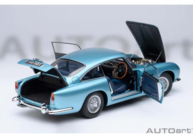 オートアート 1/18 アストンマーチン DB5（ライトブルー・パール）【70288】ミニカー 返品種別B