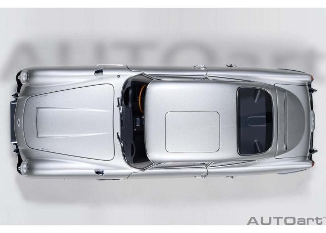 オートアート 1/18 アストンマーチン DB5 「007/ゴールドフィンガー」 ボンドカー【70296】ミニカー 返品種別B_5