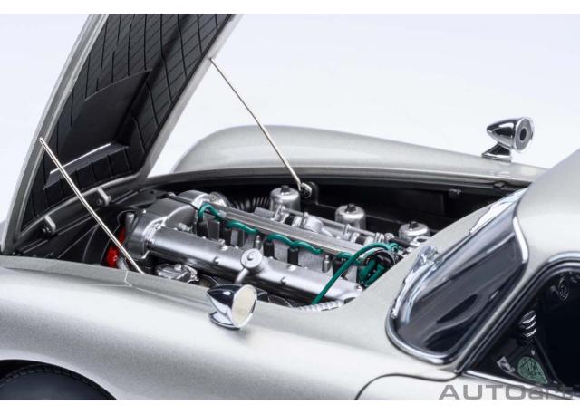 オートアート 1/18 アストンマーチン DB5 「007/ゴールドフィンガー」 ボンドカー【70296】ミニカー 返品種別B_9