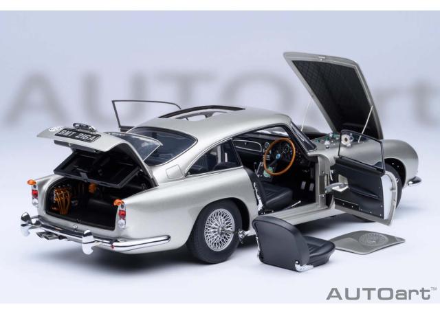 オートアート 1/18 アストンマーチン DB5 「007/ゴールドフィンガー