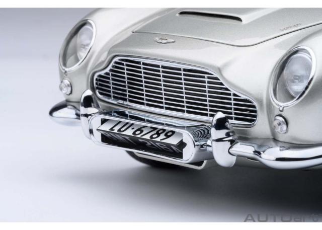 オートアート 1/18 アストンマーチン DB5 「007/ゴールドフィンガー