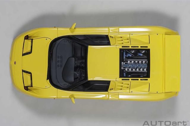 オートアート 1/18 ブガッティ EB110 SS （イエロー）【70918】ミニカー 返品種別B