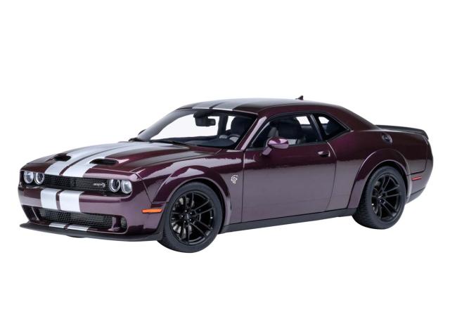 オートアート 1/18 ダッジ チャレンジャー SRT ジェイルブレイク 2022 （メタリック・パープル/シルバー・ストライプ＜HELLRAISIN＞）【71762】ミニカー 返品種別B 26,017円