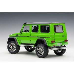 オートアート 1/18 メルセデス・ベンツ G500 4X4（グリーン