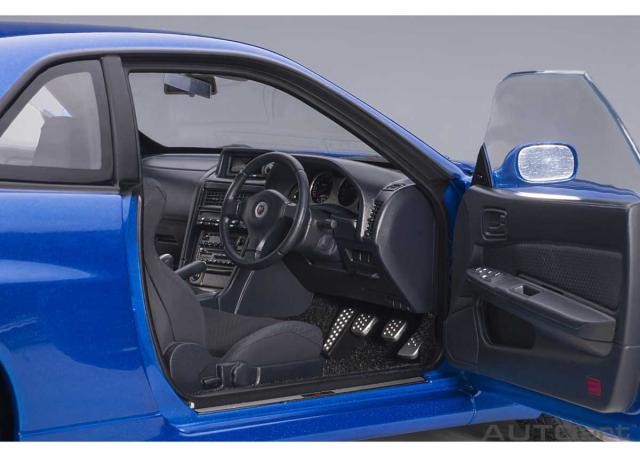 AUTO ART 1/18 R34 GT-R Vスペック II ベイサイドブルー Amazon.com: AUTOart 1/18 Nissan Skyline GT-R (R34) V Spec II