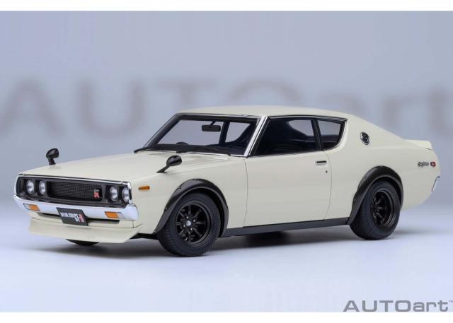 オートアート 1/18 日産 スカイライン 2000GT-R （KPGC110） チューンド・バージョン （ホワイト）【77467】ミニカー 返品種別B