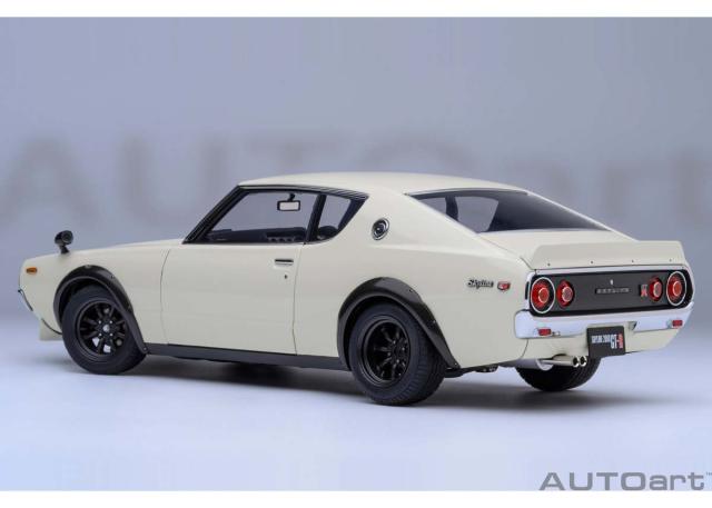オートアート 1/18 日産 スカイライン 2000GT-R （KPGC110） チューンド・バージョン （ホワイト）【77467】ミニカー 返品種別B