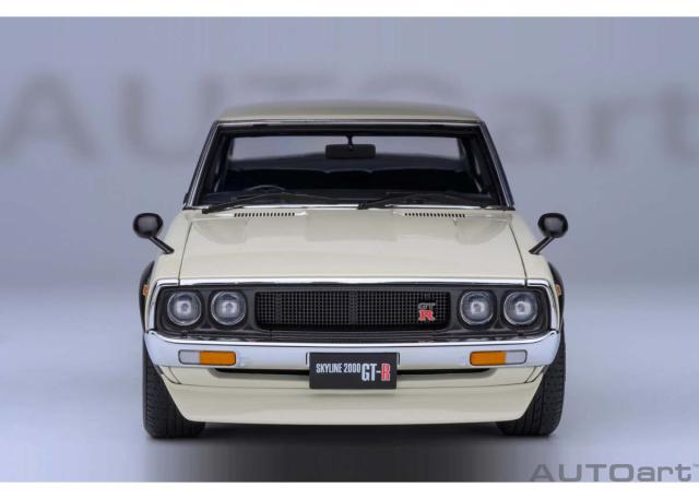 オートアート 1/18 日産 スカイライン 2000GT-R （KPGC110） チューンド・バージョン （ホワイト）【77467】ミニカー 返品種別B