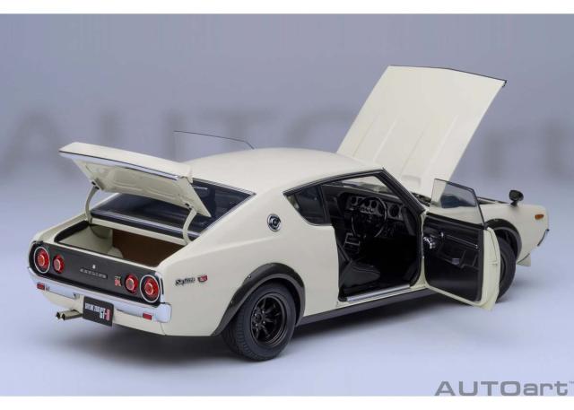 オートアート 1/18 日産 スカイライン 2000GT-R （KPGC110） チューンド・バージョン （ホワイト）【77467】ミニカー 返品種別B