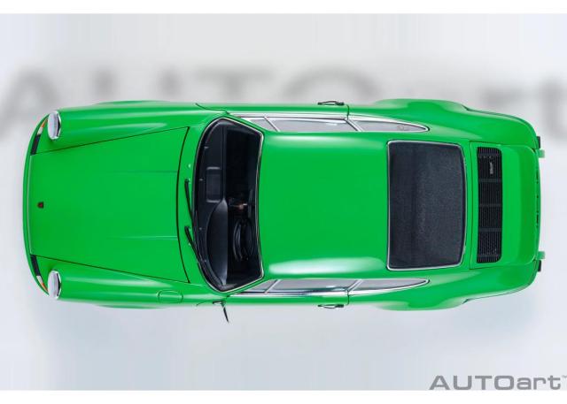 に*ー様 オートアート　ポルシェ911カレラ 　1/18 オートアート 1/18 ポルシェ 911 カレラ 2.7 RS （バイパー グリーン