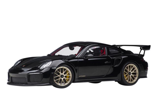 オートアート 1/18 ポルシェ 911（991.2） GT2 RS ヴァイザッハ