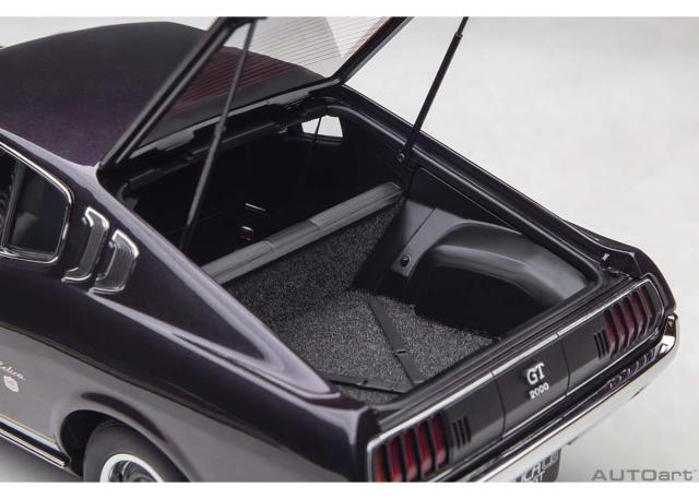 オートアート 1/18 トヨタ セリカ リフトバック 2000GT （RA25） 1973（ダークパープル・メタリック）【78769】ミニカー 返品種別B