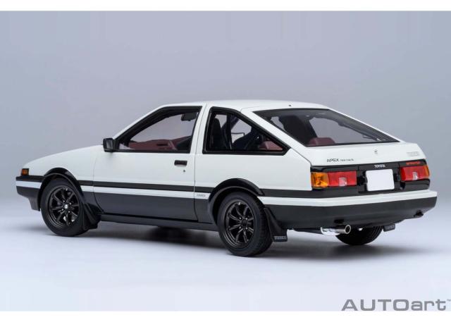 オートアート 1/18 トヨタ スプリンター トレノ (AE86) 「頭文字 D