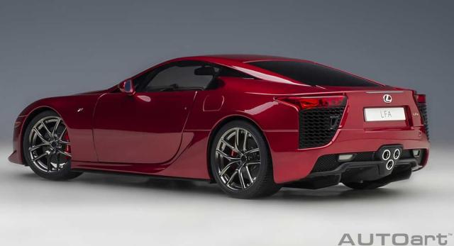 オートアート 1/18 レクサス LFA（パール・レッド）【78853