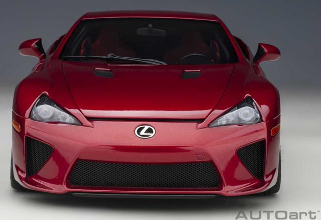 オートアート 1/18 レクサス LFA（パール・レッド）【78853