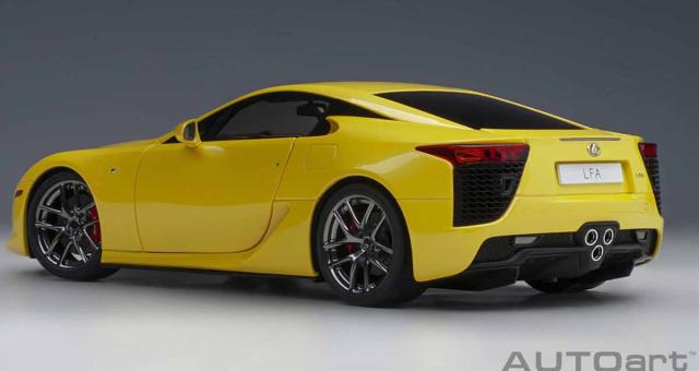 オートアート 1/18 レクサス LFA（パール・イエロー）【78854