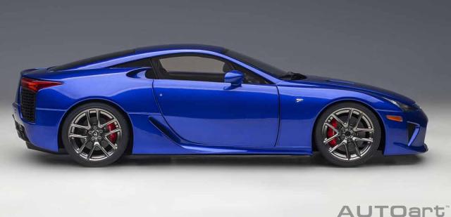 オートアート 1/18 レクサス LFA（パール・ブルー）【78858】ミニカー 返品種別B