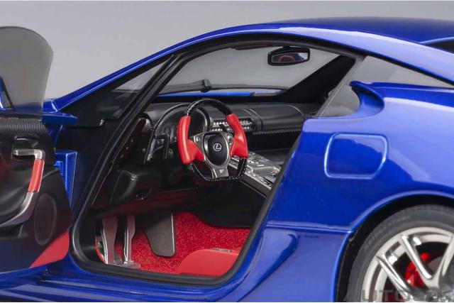 オートアート 1/18 レクサス LFA（パール・ブルー）【78858】ミニカー 返品種別B