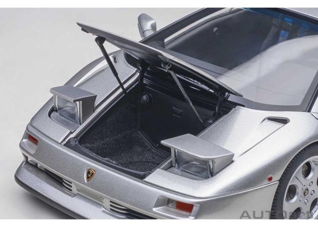 オートアート 【再生産】1/18 ランボルギーニ ディアブロ SE30 イオタ