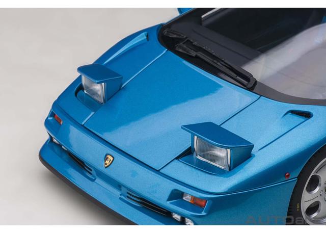 オートアート 【再生産】1/18 ランボルギーニ ディアブロ SE30（BLU SIRENA/メタリック・ブルー）【79156】ミニカー 返品種別B_11