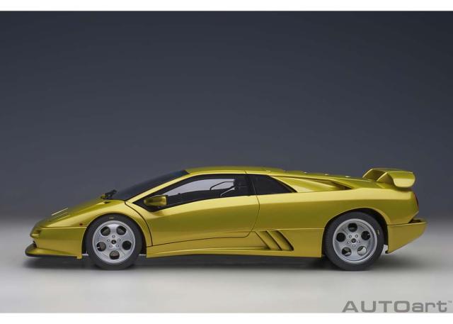 オートアート 【再生産】1/18 ランボルギーニ ディアブロ SE30（GIALLO SPYDER/メタリック・イエロー）【79157】ミニカー 返品種別B