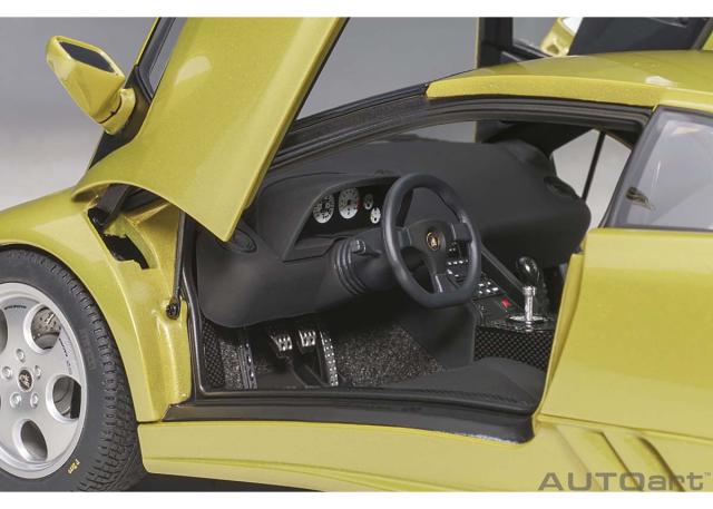 オートアート 【再生産】1/18 ランボルギーニ ディアブロ SE30（GIALLO SPYDER/メタリック・イエロー）【79157】ミニカー 返品種別B
