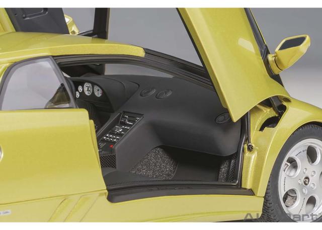 オートアート 【再生産】1/18 ランボルギーニ ディアブロ SE30（GIALLO SPYDER/メタリック・イエロー）【79157】ミニカー 返品種別B