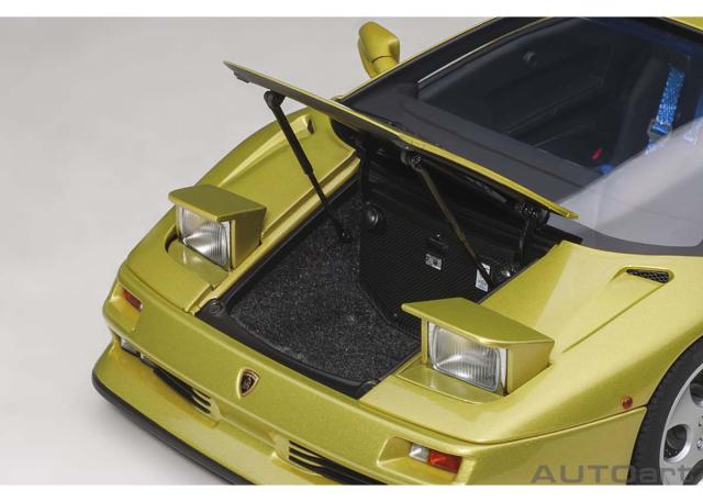 オートアート 【再生産】1/18 ランボルギーニ ディアブロ SE30（GIALLO SPYDER/メタリック・イエロー）【79157】ミニカー 返品種別B