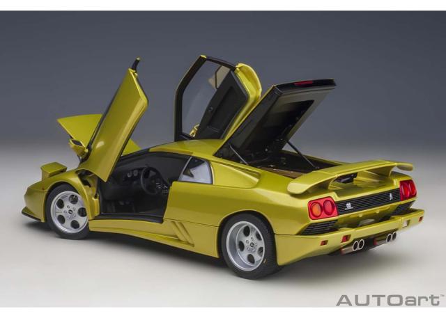 オートアート 【再生産】1/18 ランボルギーニ ディアブロ SE30（GIALLO SPYDER/メタリック・イエロー）【79157】ミニカー 返品種別B