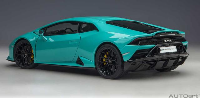 オートアート 1/18 ランボルギーニ ウラカン EVO（ターコイズブルー