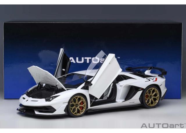 オートアート 1/18 ランボルギーニ アヴェンタドール SVJ