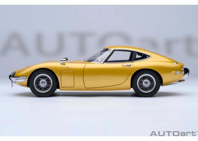 オートアート 1/18 トヨタ 2000GT 1967 （ゴールド）【79549】ミニカー 返品種別B