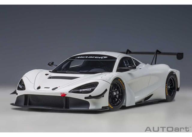 275　未使用　1/18　オートアート　マクラーレン　12C　GT3　　ホワイト Amazon | AUTOart 1/18 マクラーレン MP4-12C GT3 (ホワイト