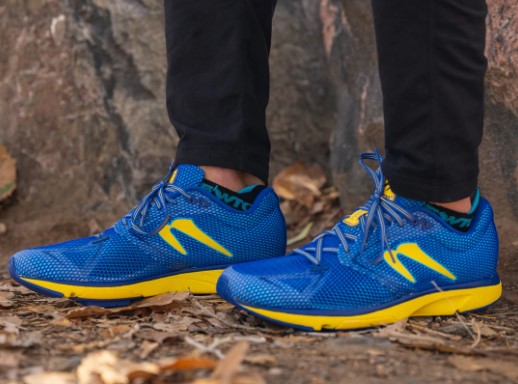 newton メンズ ランニングシューズNEWTON DISTANCE 12（ネイビー/イエロー・サイズ：27.5cm） M000523-095-NBYL27.5返品種別A