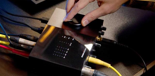ネイティブインストゥルメンツ オーディオインターフェイス Native Instruments KOMPLETE AUDIO 6 MK2 KOMPLETEAUDIO-MK2返品種別A_10