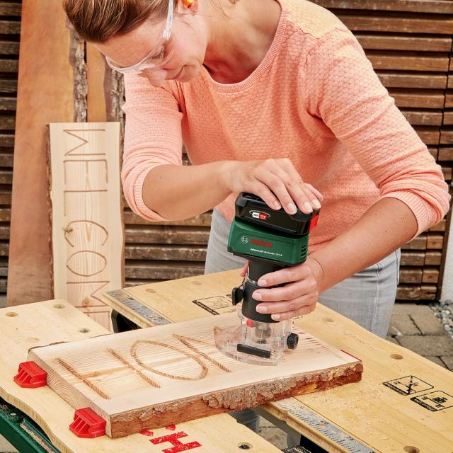 ボッシュ ADTR 118H コードレストリマー(本体のみ)BOSCH バッテリー・充電器別売[ADTR118H] 返品種別B_5
